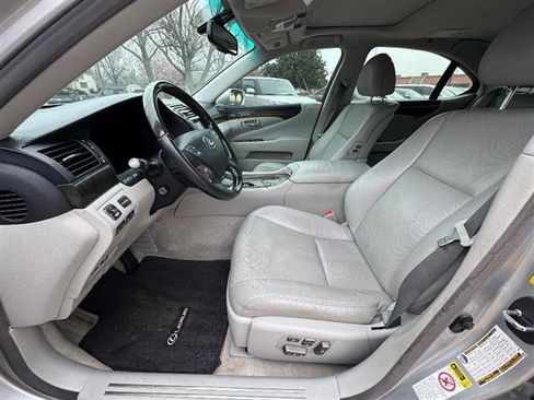 Used 2010 Lexus LS 460 image 10