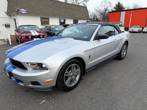 Used 2012 Ford Mustang Premium image 27