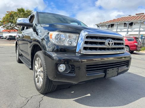 Used 2011 Toyota Sequoia Limited image 11