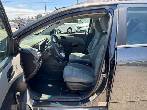 Used 2020 Chevrolet Sonic LT Hatchback FWD image 16