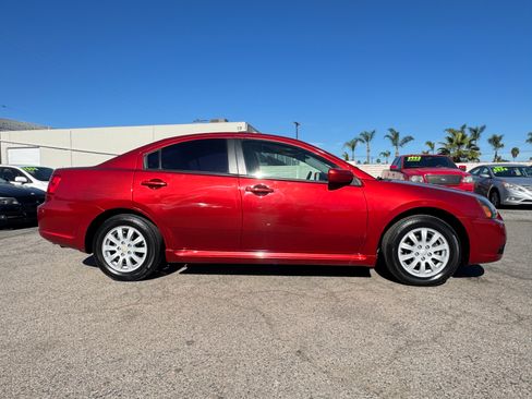 Used 2010 Mitsubishi Galant image 9