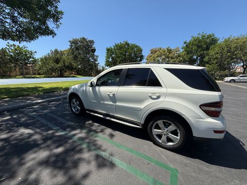 Used 2010 Mercedes-Benz ML 350 2WD image 3