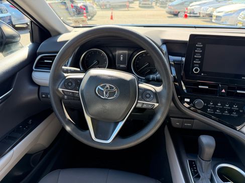 Used 2021 Toyota Camry LE FWD image 14