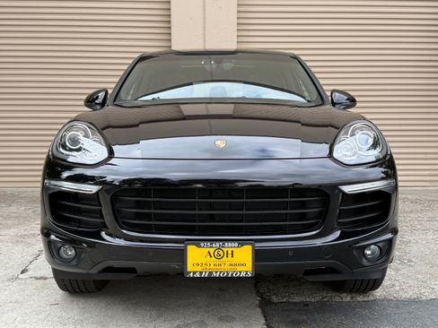 Used 2017 Porsche Cayenne image 5