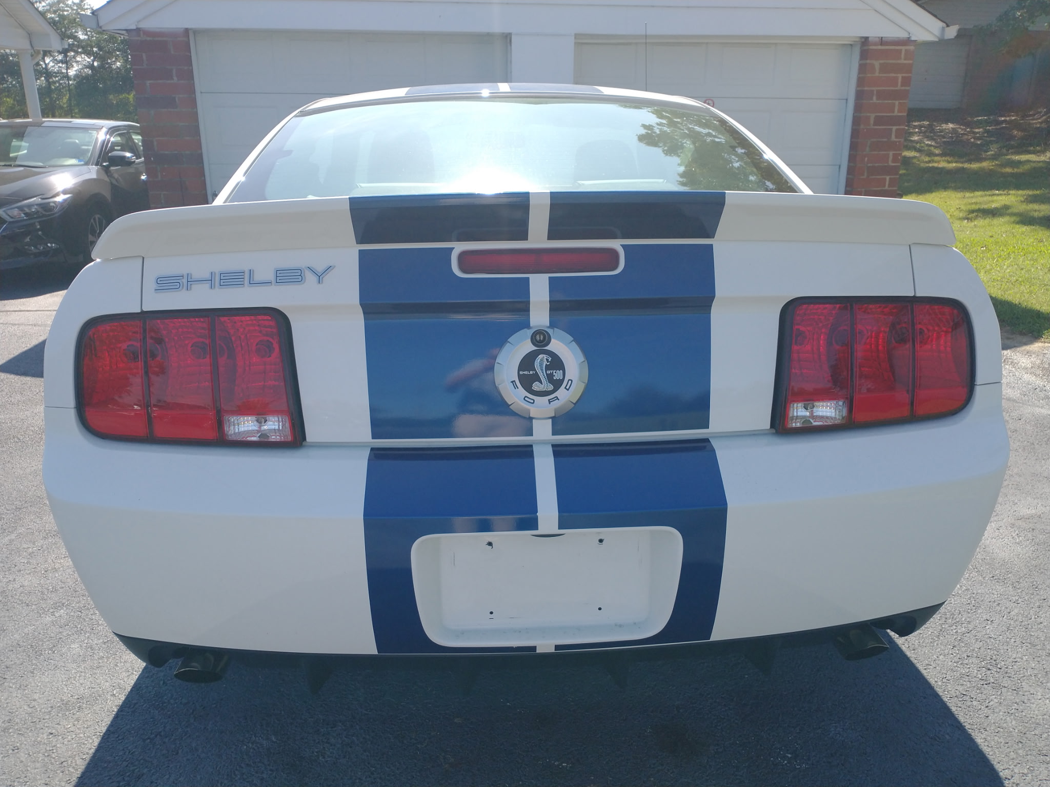 Used 2008 Ford Mustang Shelby GT500 Coupe RWD image 3
