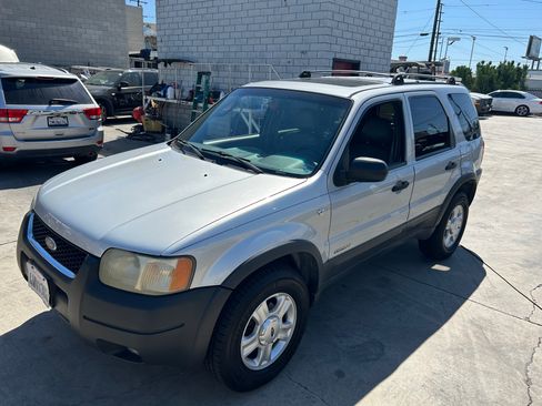 Used 2002 Ford Escape 4WD XLT image 1