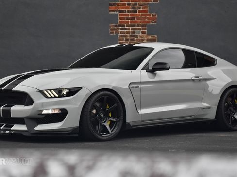 Used 2016 Ford Mustang Shelby GT350 image 1