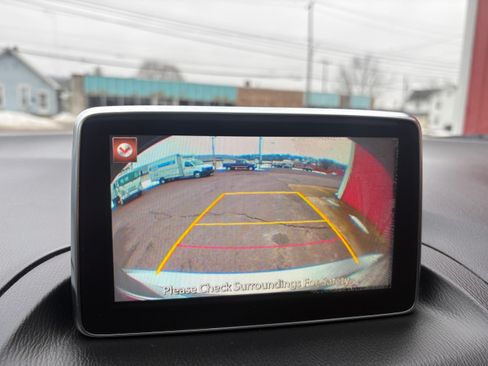 Used 2016 MAZDA MAZDA3 Sport image 15