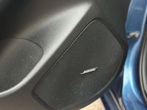 Used 2017 MAZDA MAZDA3 Grand Touring Hatchback FWD image 11