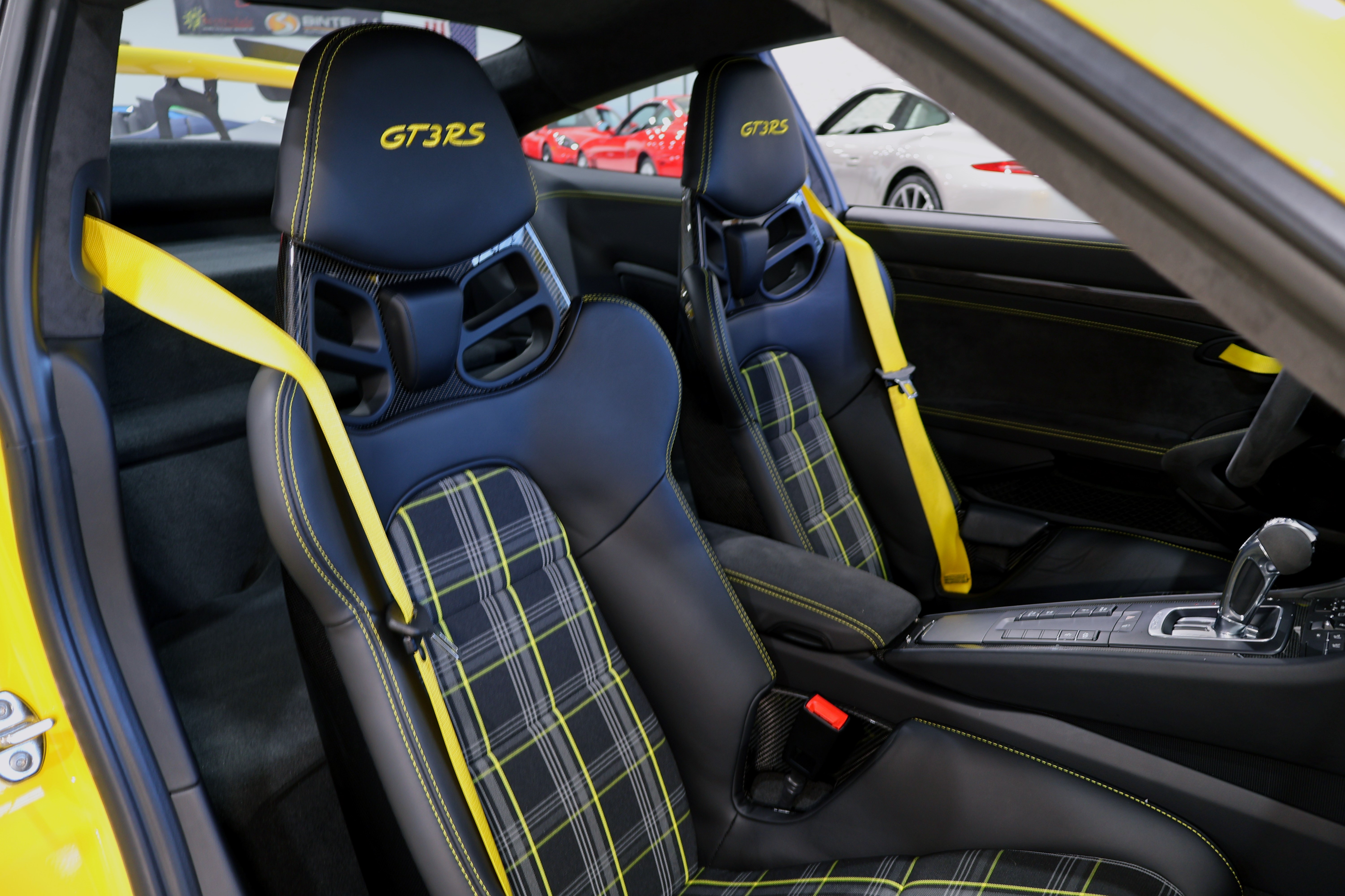 Used 2019 Porsche 911 GT3 RS RWD image 19