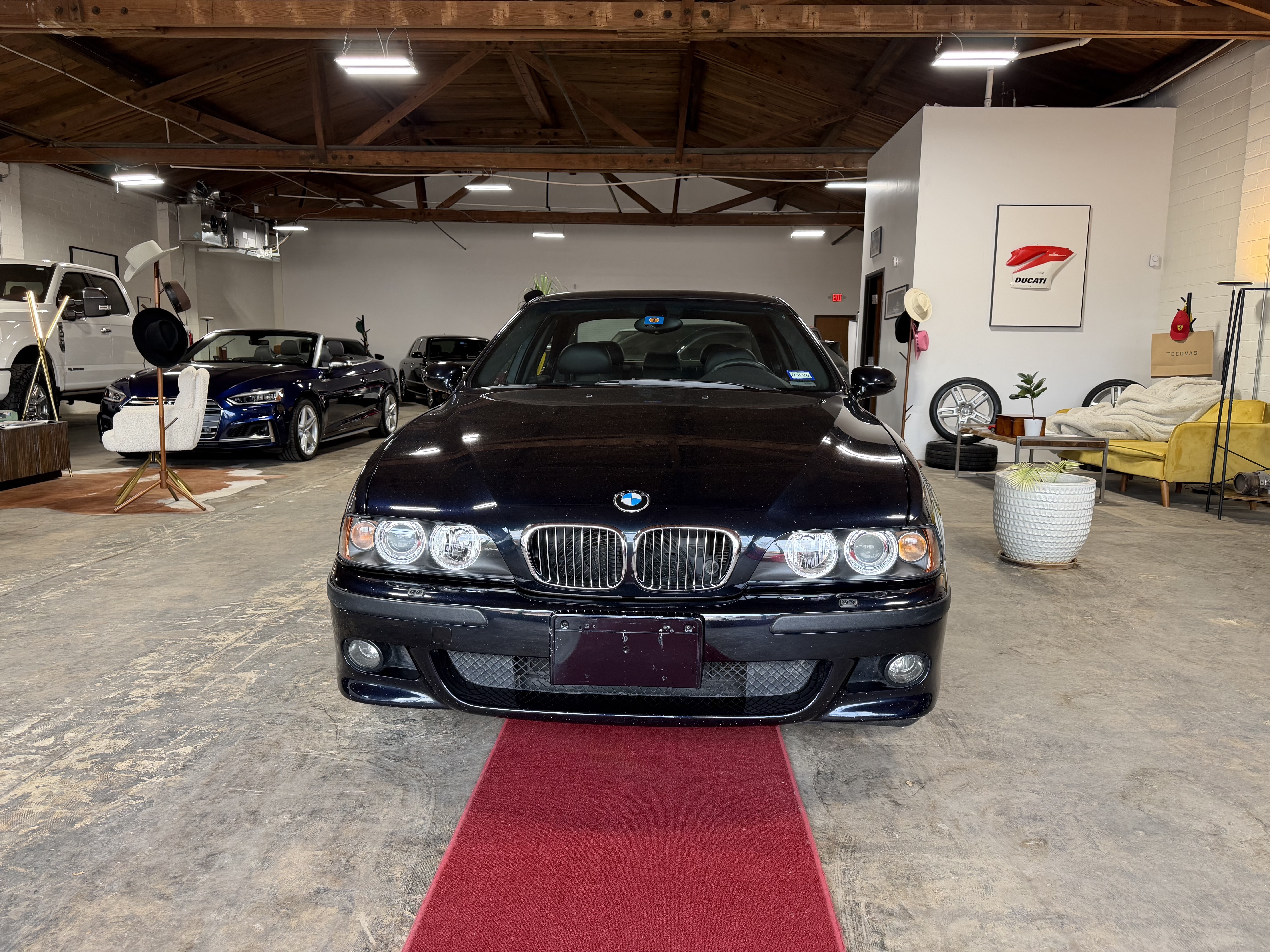 Used 2003 BMW M5 RWD image 10