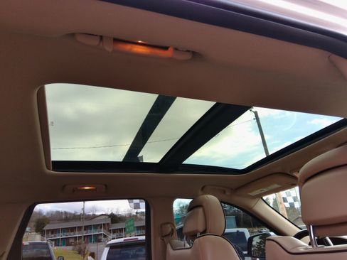 Used 2014 Jeep Grand Cherokee Overland image 38