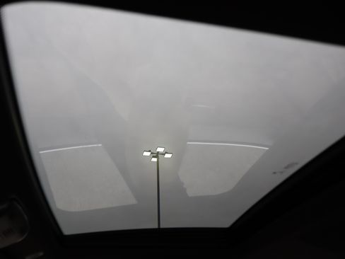 Used 2018 BMW 530i xDrive image 29