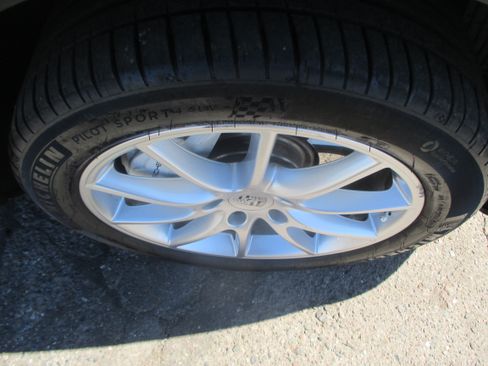 Used 2019 Porsche Cayenne image 19