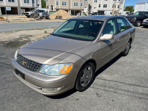 Used 2003 Toyota Avalon XLS image 5