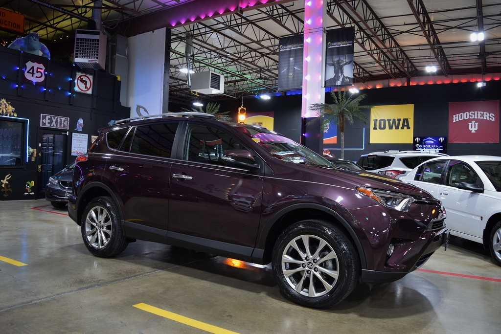 Used 2017 Toyota RAV4 Limited FWD image 13