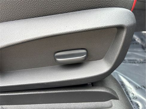 Used 2009 Pontiac G8 GT image 34