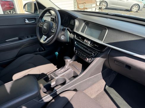 Used 2019 Kia Optima LX w/ 17 ALLOY WHEELS PACKAGE FWD image 13
