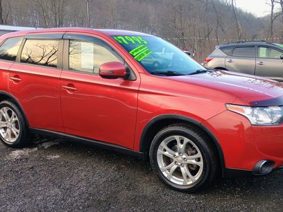Used 2015 Mitsubishi Outlander SE