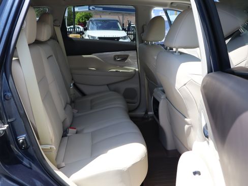 Used 2018 Nissan Murano AWD Platinum image 15