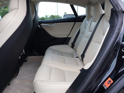 Used 2017 Tesla Model S 75D image 11