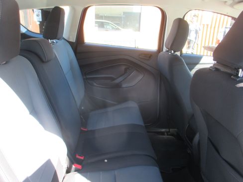 Used 2019 Ford Escape S image 10