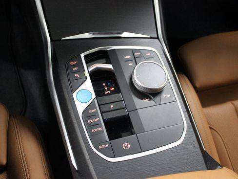 Used 2023 BMW i4 eDrive35 image 26