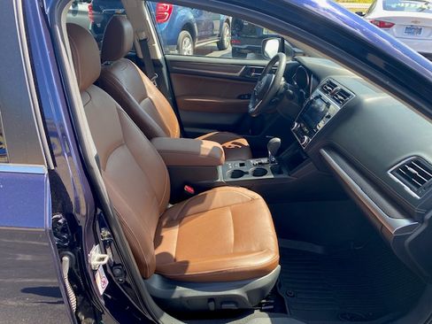 Used 2018 Subaru Outback 3.6R Touring image 10