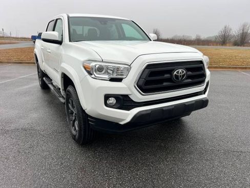 Used 2021 Toyota Tacoma SR5 image 4