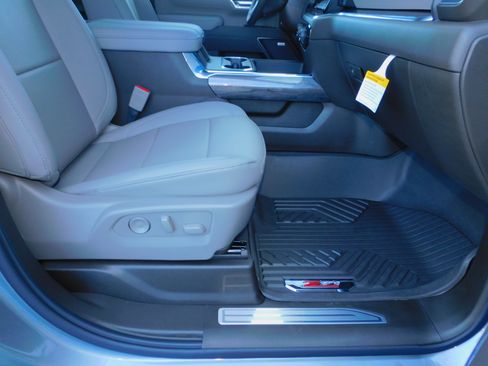 New 2026 Chevrolet Silverado 2500 LTZ image 23