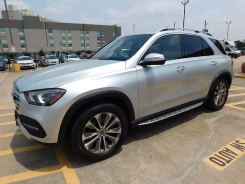 Used 2021 Mercedes-Benz GLE 350 image 4