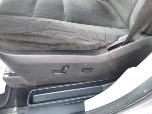 Used 2015 Dodge Grand Caravan SXT image 18