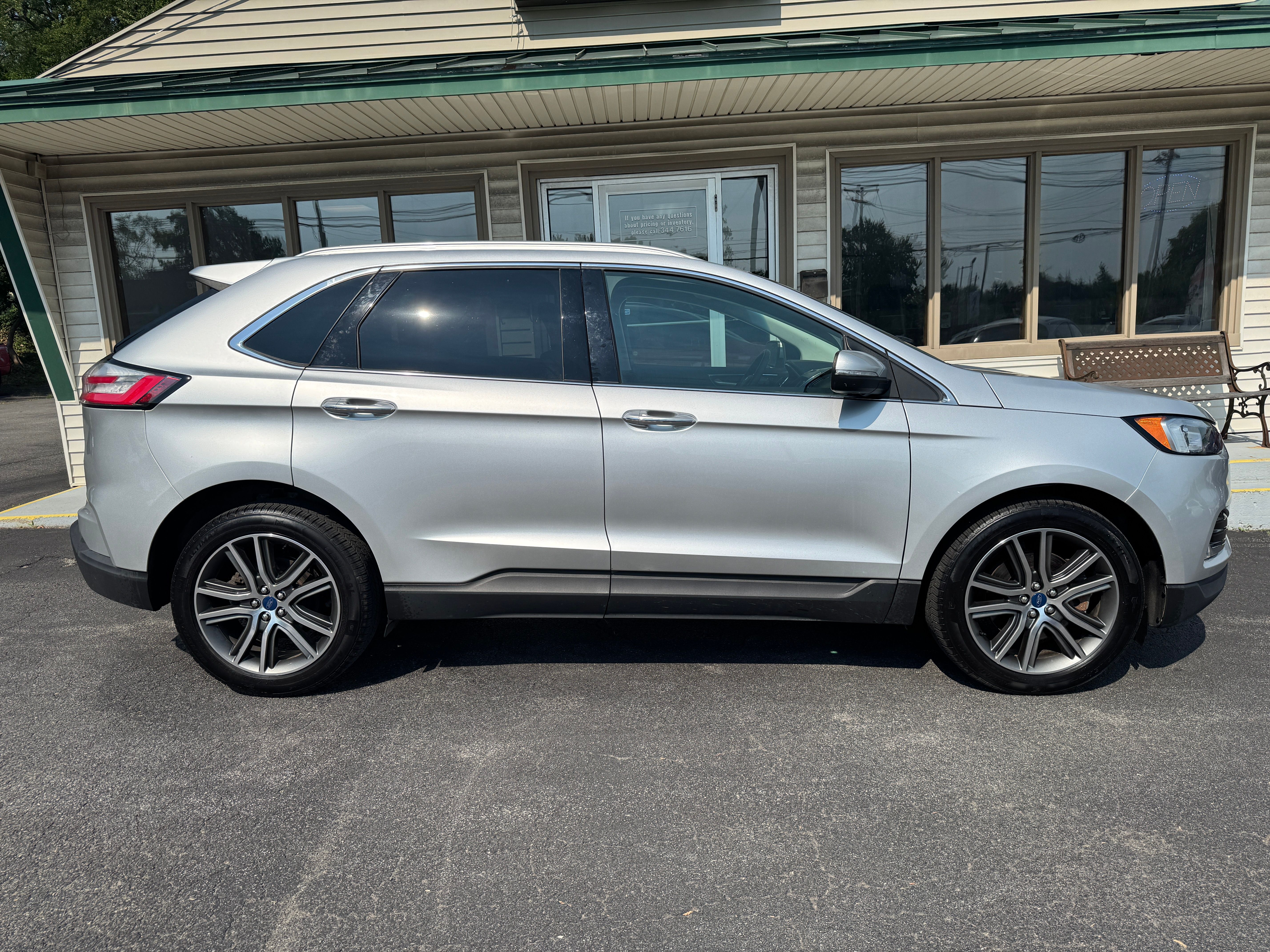 Used 2019 Ford Edge AWD Titanium image 1