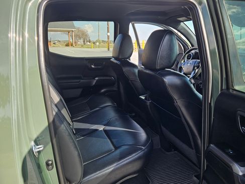 Used 2021 Toyota Tacoma image 15