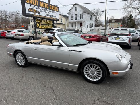 Used 2004 Ford Thunderbird image 16