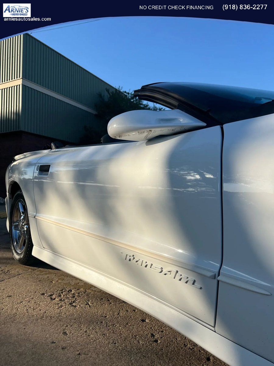 Used 1996 Pontiac Firebird Trans Am RWD image 7