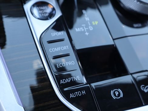 Used 2020 BMW X7 xDrive40i w/ M-Sport Package image 50