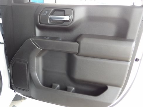 Used 2024 Chevrolet Silverado 1500 Custom Trail Boss image 26