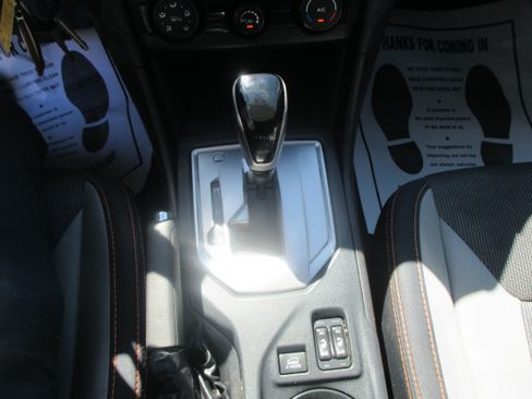 Used 2018 Subaru Crosstrek 2.0i Premium image 5