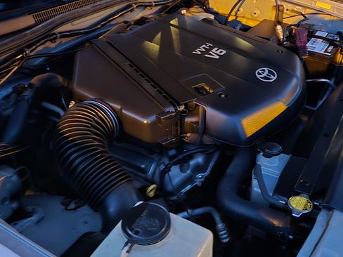 Used 2007 Toyota Tacoma PreRunner image 30