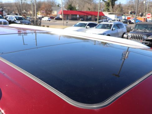 Used 2021 Chevrolet Suburban Premier image 13