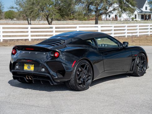 Used 2021 Lotus Evora image 12