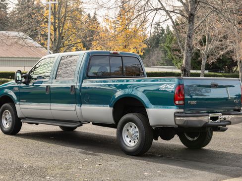 Used 2001 Ford F350 XLT image 5