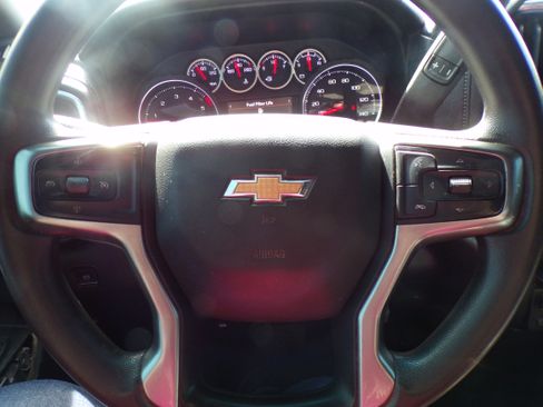 Used 2021 Chevrolet Silverado 2500 LT image 10