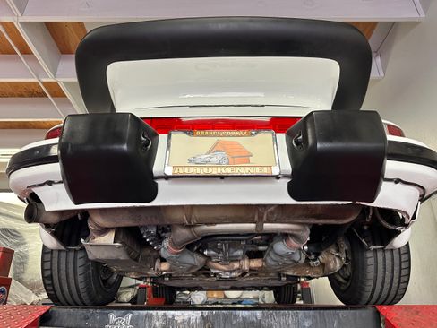 Used 1988 Porsche 911 Carrera image 36