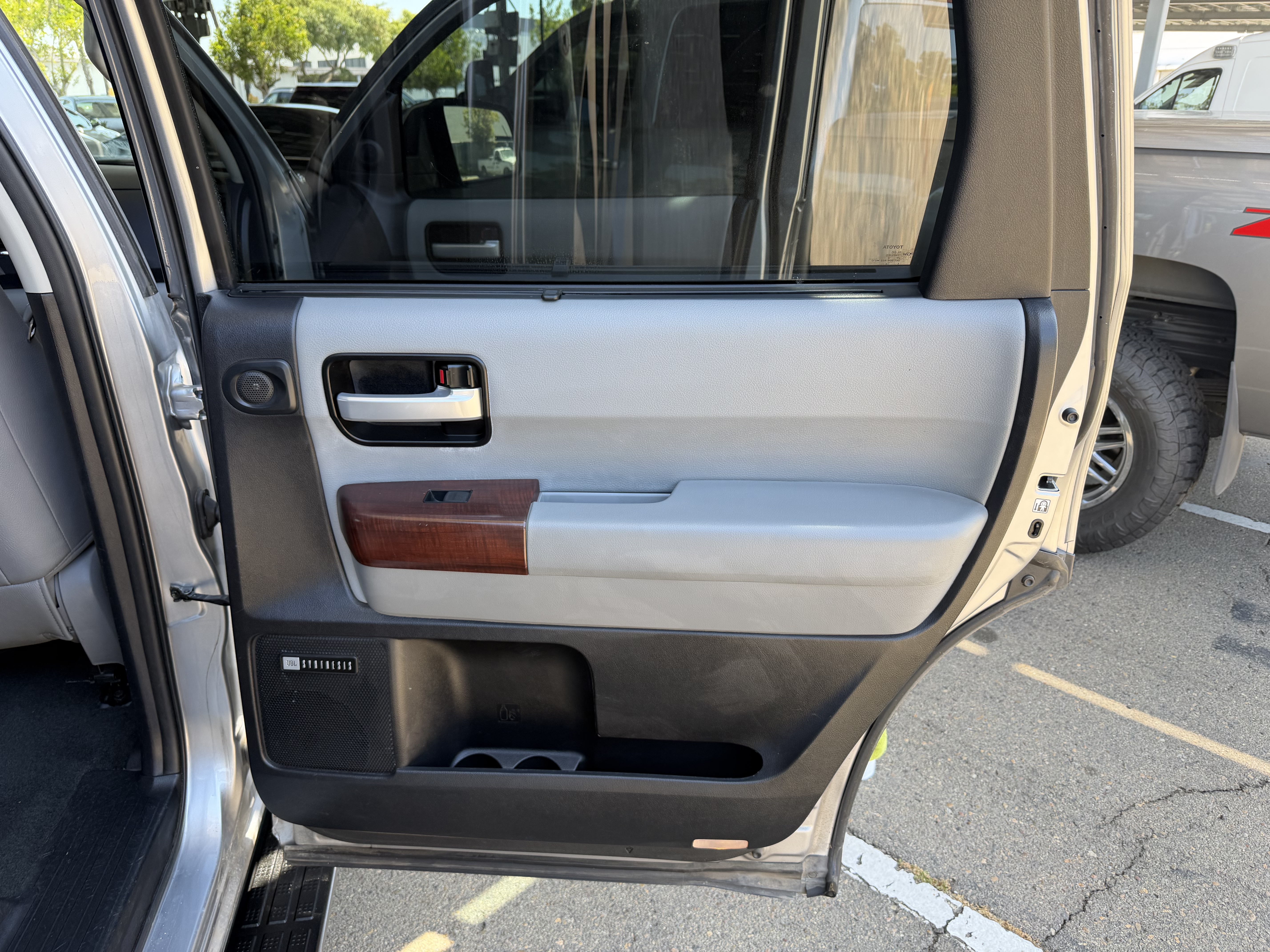 Used 2013 Toyota Sequoia Platinum AWD/4WD image 25