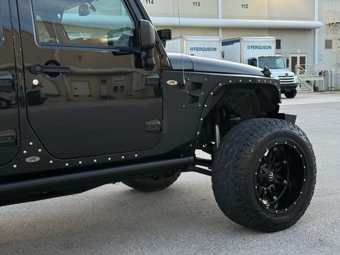 Used 2015 Jeep Wrangler 4WD Unlimited Sport image 56