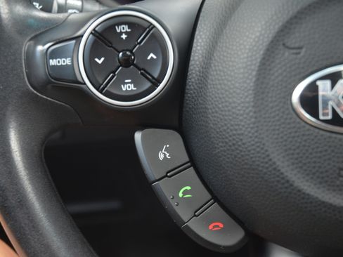 Used 2016 Kia Soul image 15