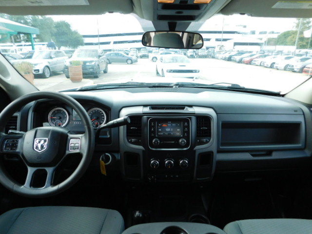 Used 2018 RAM 3500 4x4 Crew Cab ST image 11