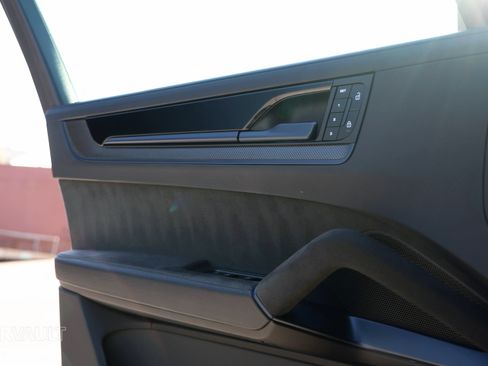 Used 2024 Porsche Cayenne Turbo GT image 13